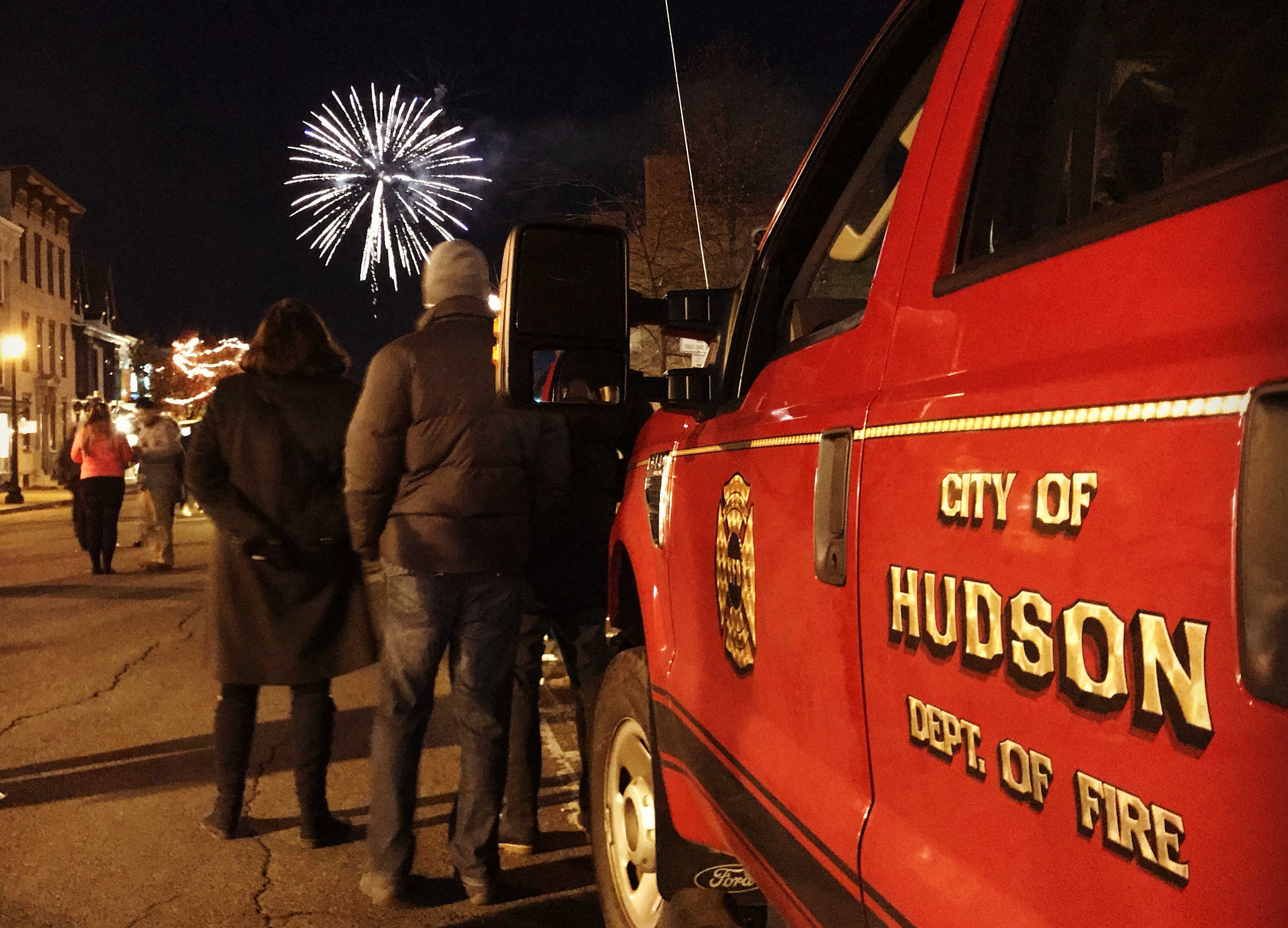 hudson-winter-walk-fireworks.jpeg